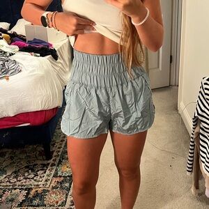 FREE PEOPLE SHORTS SIZE SMALL